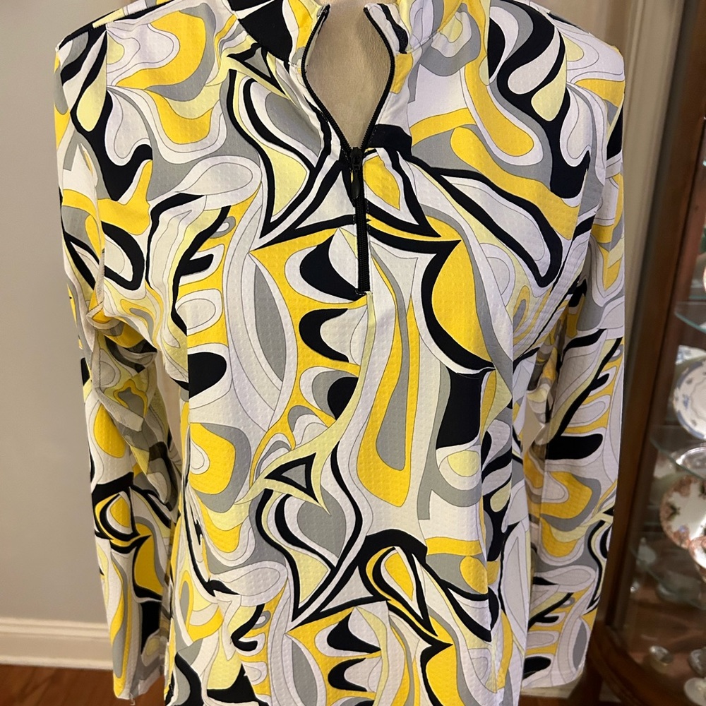 Exercise shirt - Picture 2 of 5